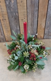 Christmas Dinner Candle Arrangement